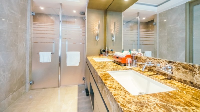 Modern Bathroom Tiles Redefine Style and Functionality