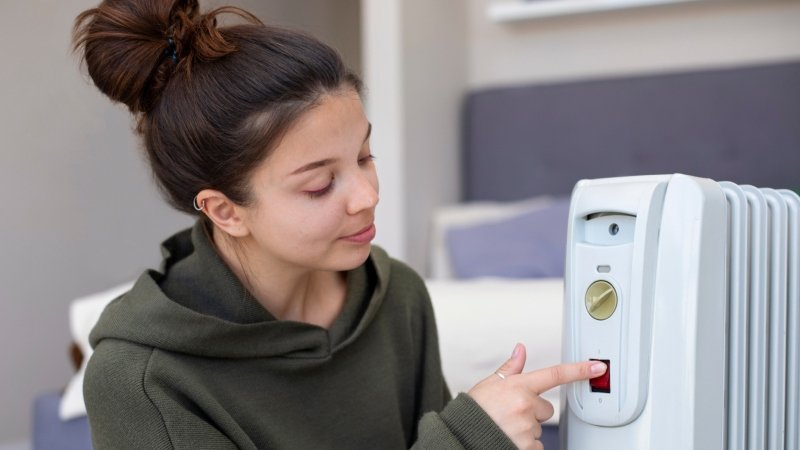 What Your Thermostat Could Be Telling You About AC Trouble