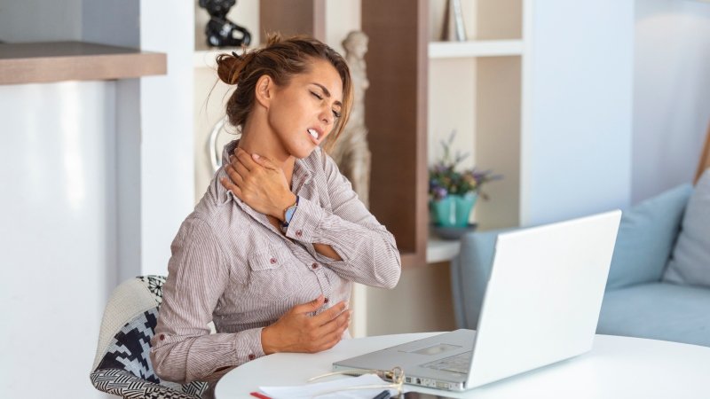 Understanding Neck Pain: Causes, Prevention, and Chiropractic Solutions