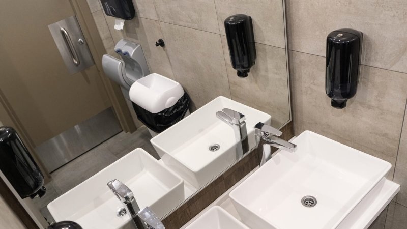 Essential Business Hygiene Practices for Cleaner and Safer Workspaces